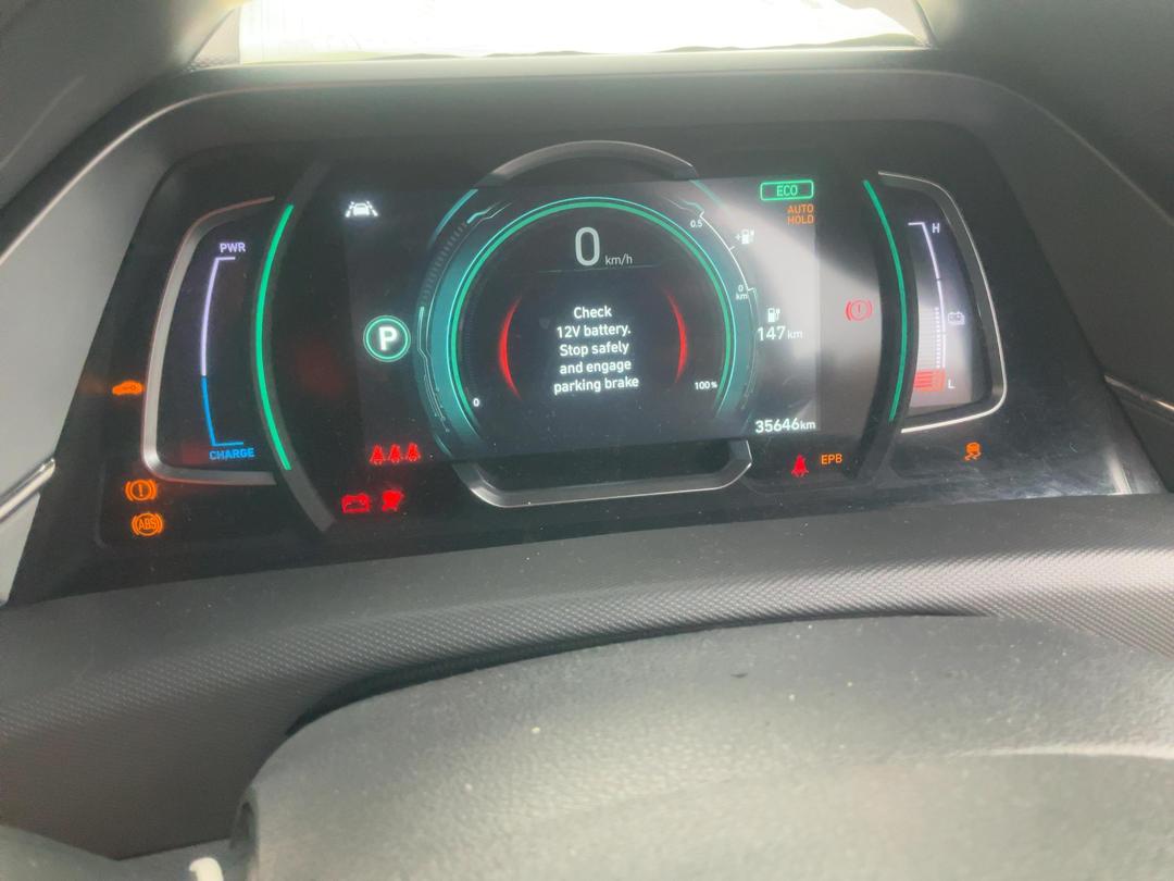 Photo '17' of Hyundai Ioniq 100KW EV