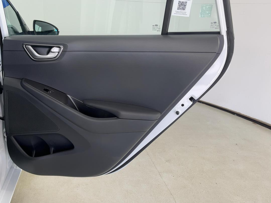 Photo '19' of Hyundai Ioniq