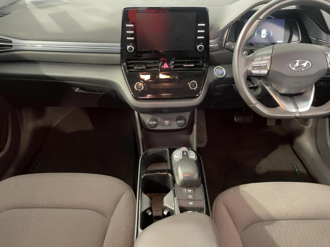 Photo '18' of Hyundai Ioniq