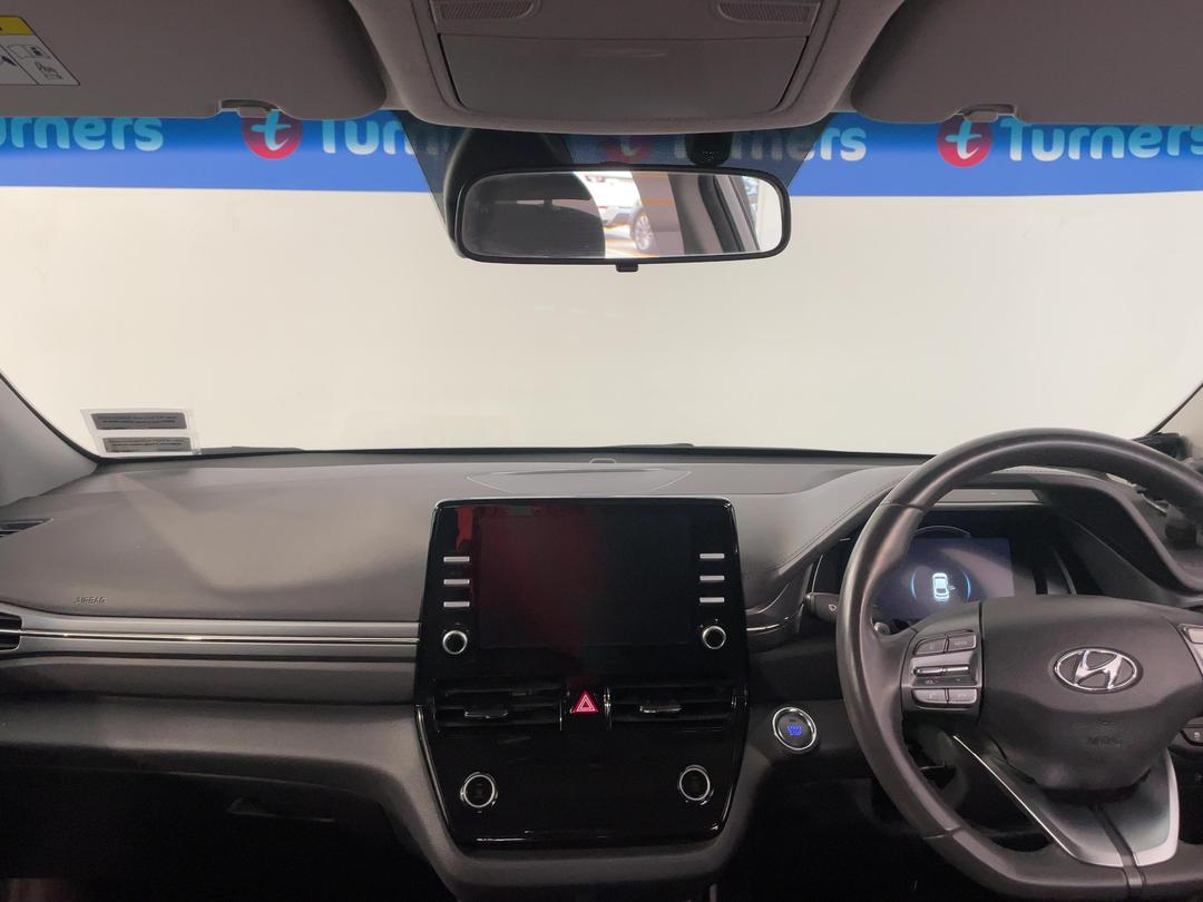 Photo '17' of Hyundai Ioniq