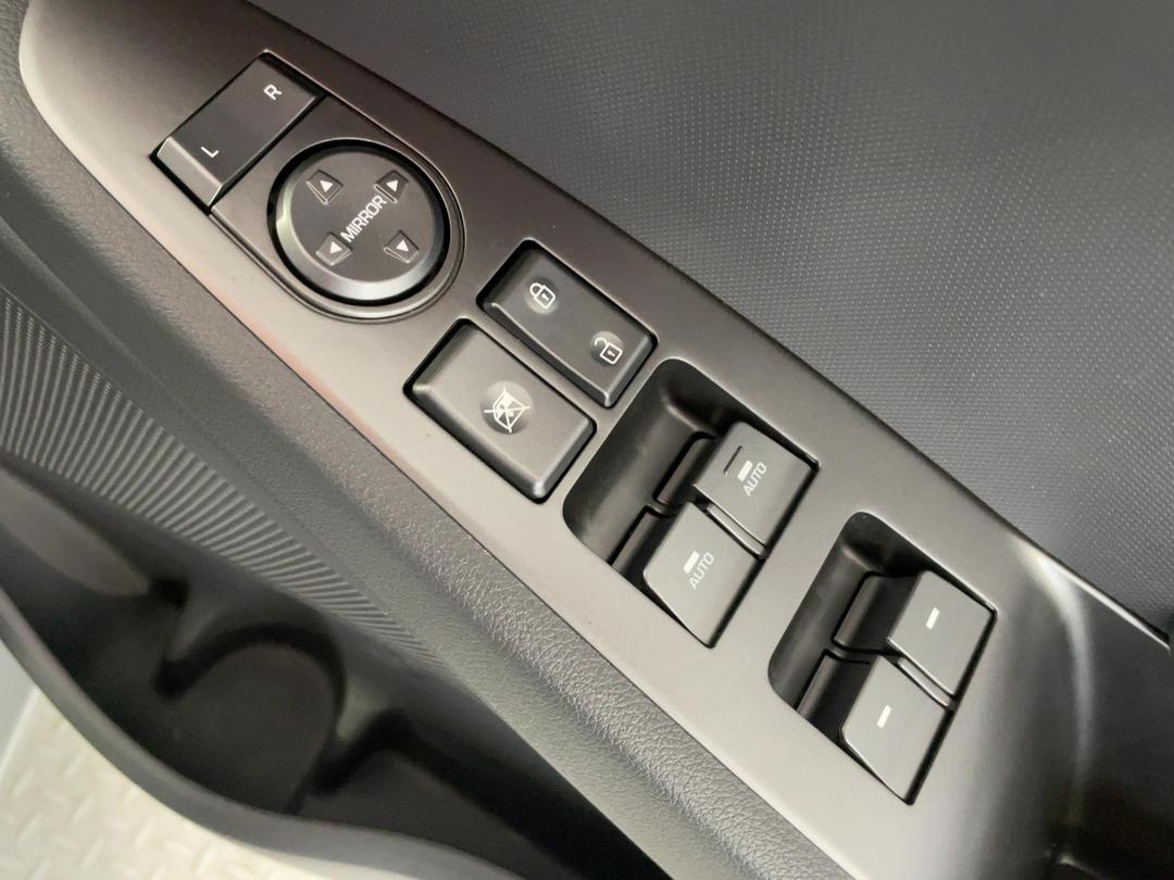 Photo '24' of Hyundai Ioniq