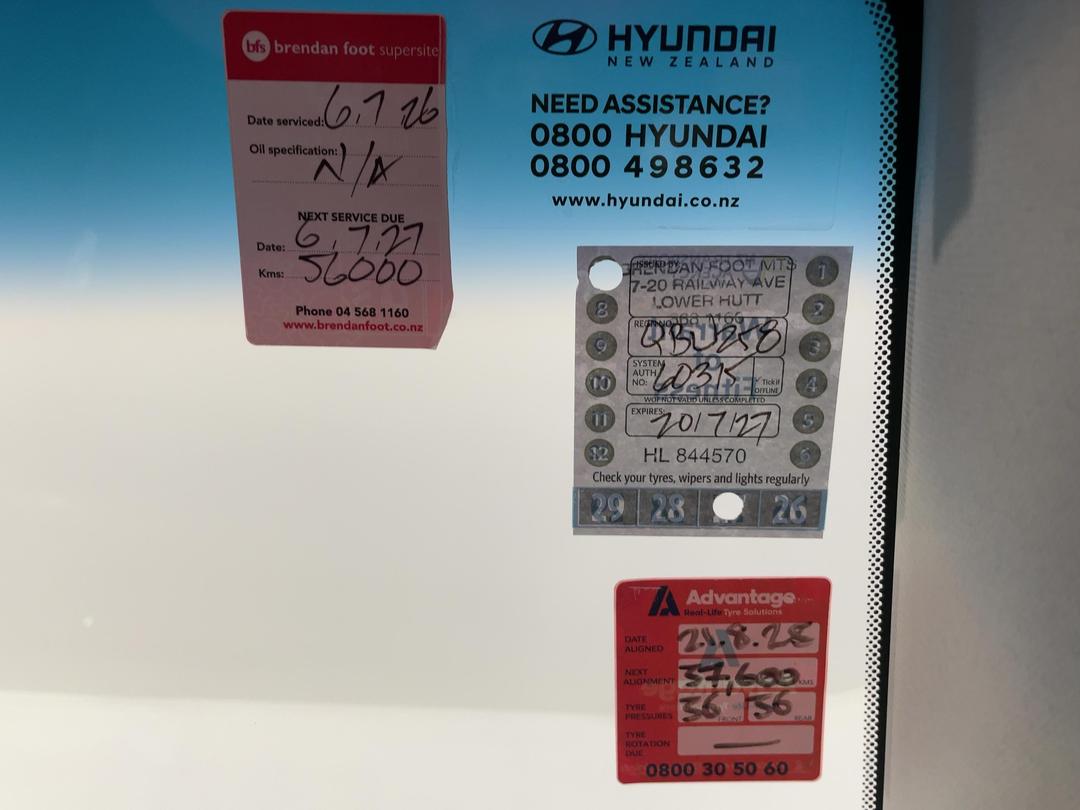 Photo '34' of Hyundai Ioniq