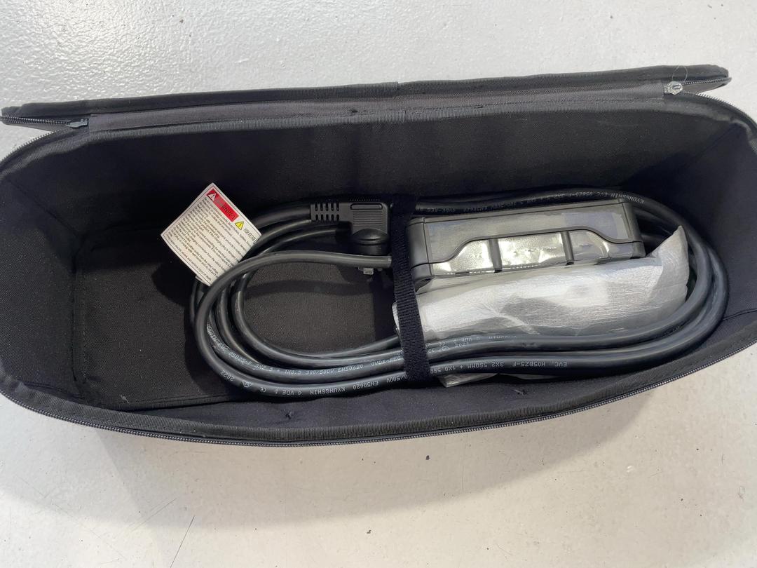 Photo '38' of Hyundai Ioniq