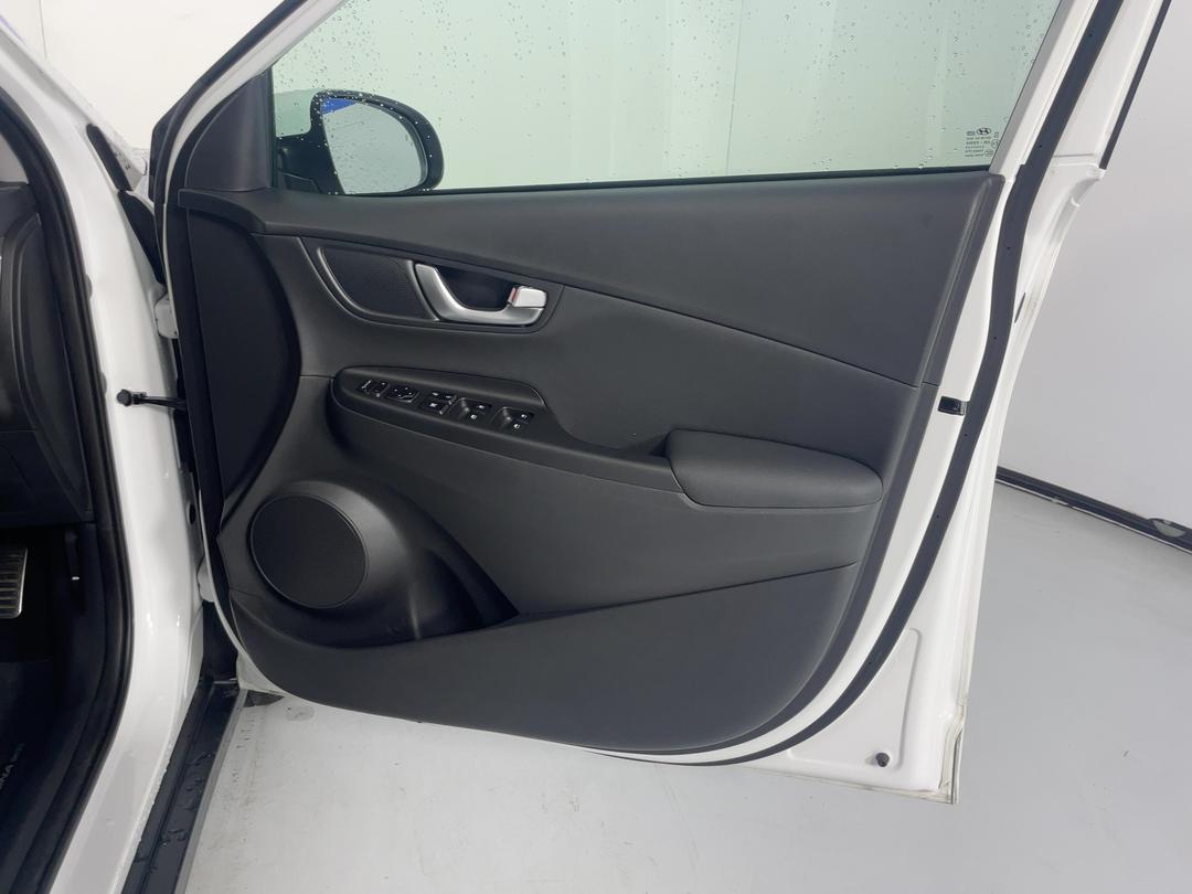 Photo '15' of Hyundai Kona