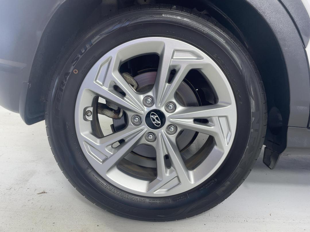 Photo '12' of Hyundai Kona