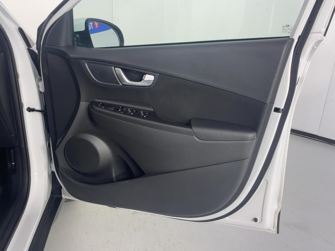 Photo '15' of Hyundai Kona