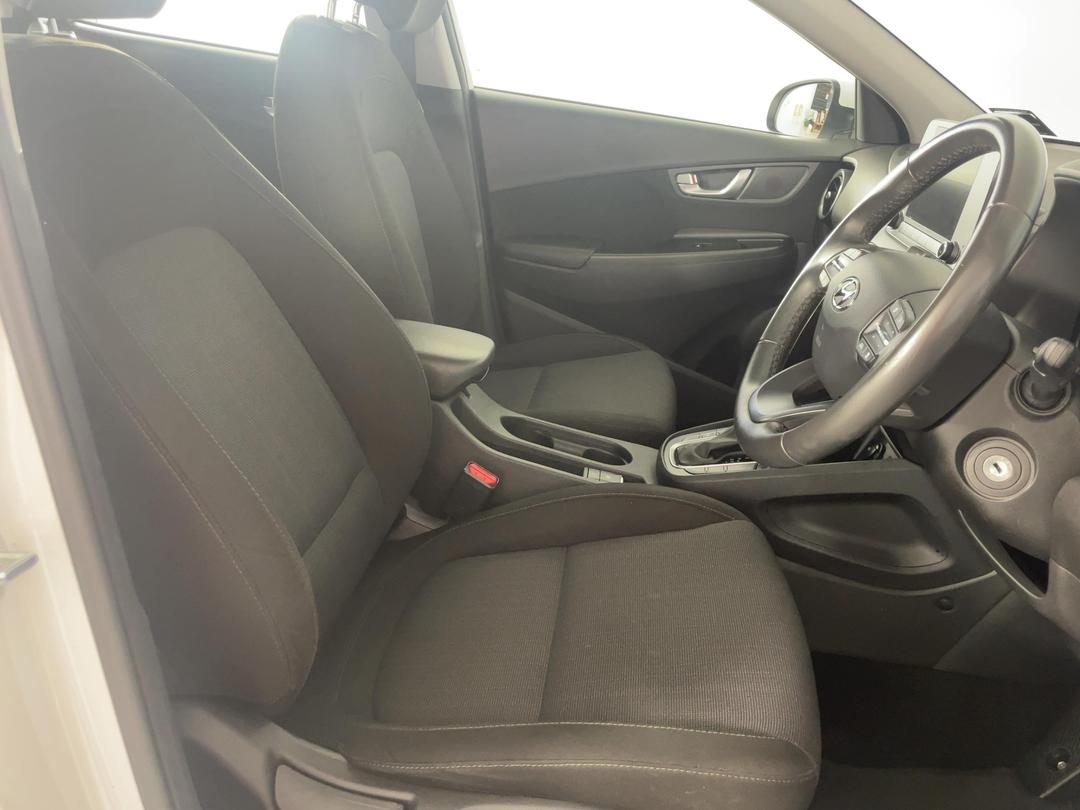 Photo '16' of Hyundai Kona