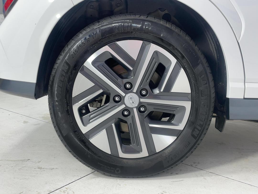 Photo '12' of Hyundai Kona