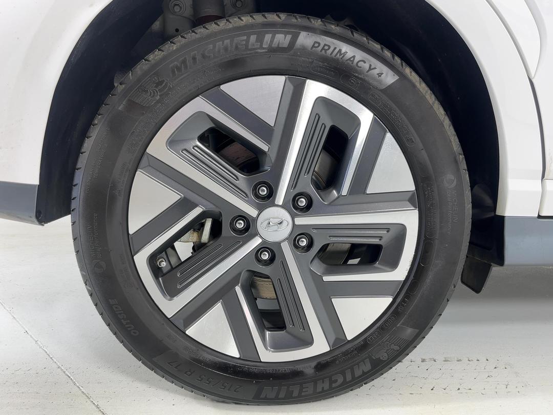 Photo '12' of Hyundai Kona