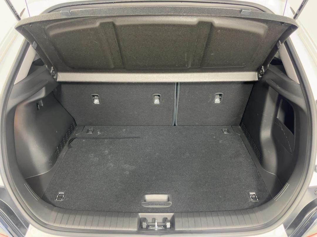 Photo '14' of Hyundai Kona