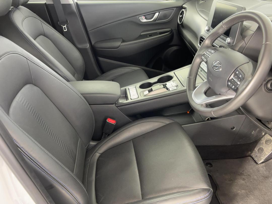 Photo '16' of Hyundai Kona
