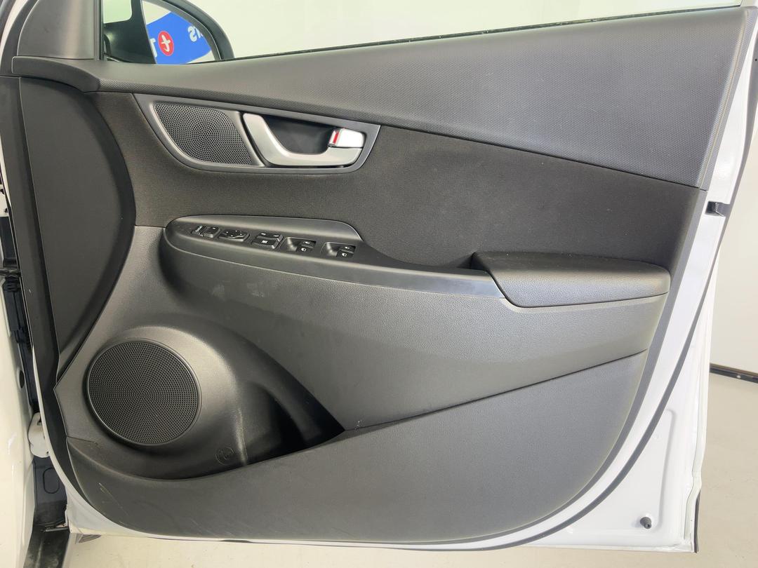 Photo '15' of Hyundai Kona