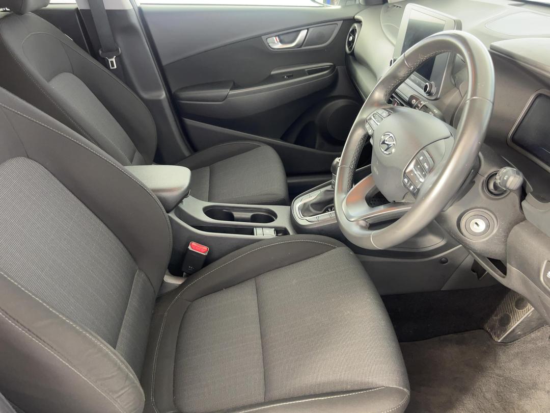 Photo '16' of Hyundai Kona