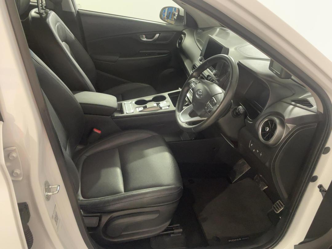 Photo '16' of Hyundai Kona