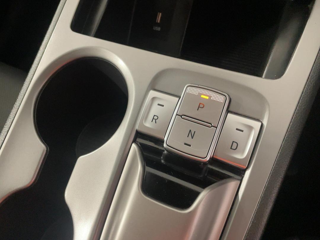 Photo '32' of Hyundai Kona