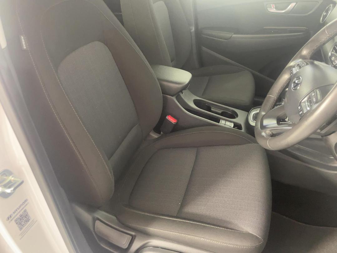 Photo '16' of Hyundai Kona