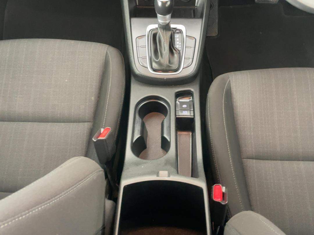 Photo '18' of Hyundai Kona