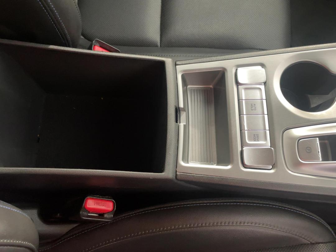 Photo '33' of Hyundai Kona