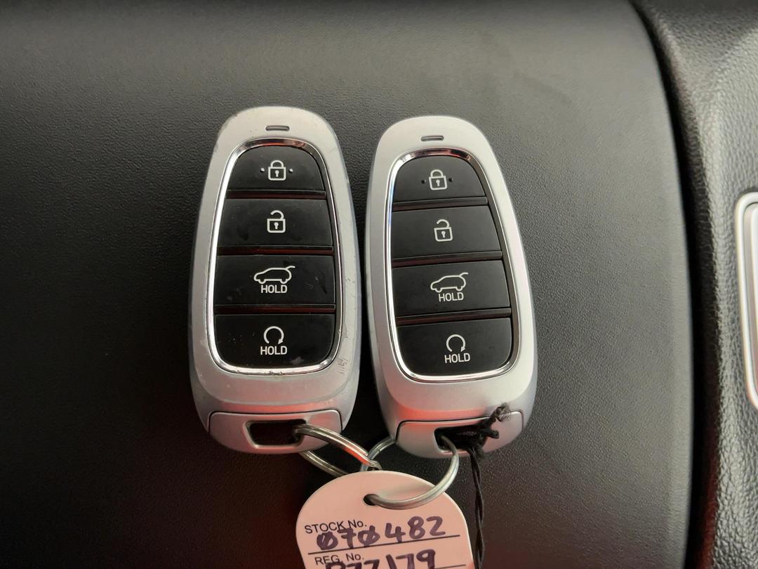 Photo '22' of Hyundai Santa FE