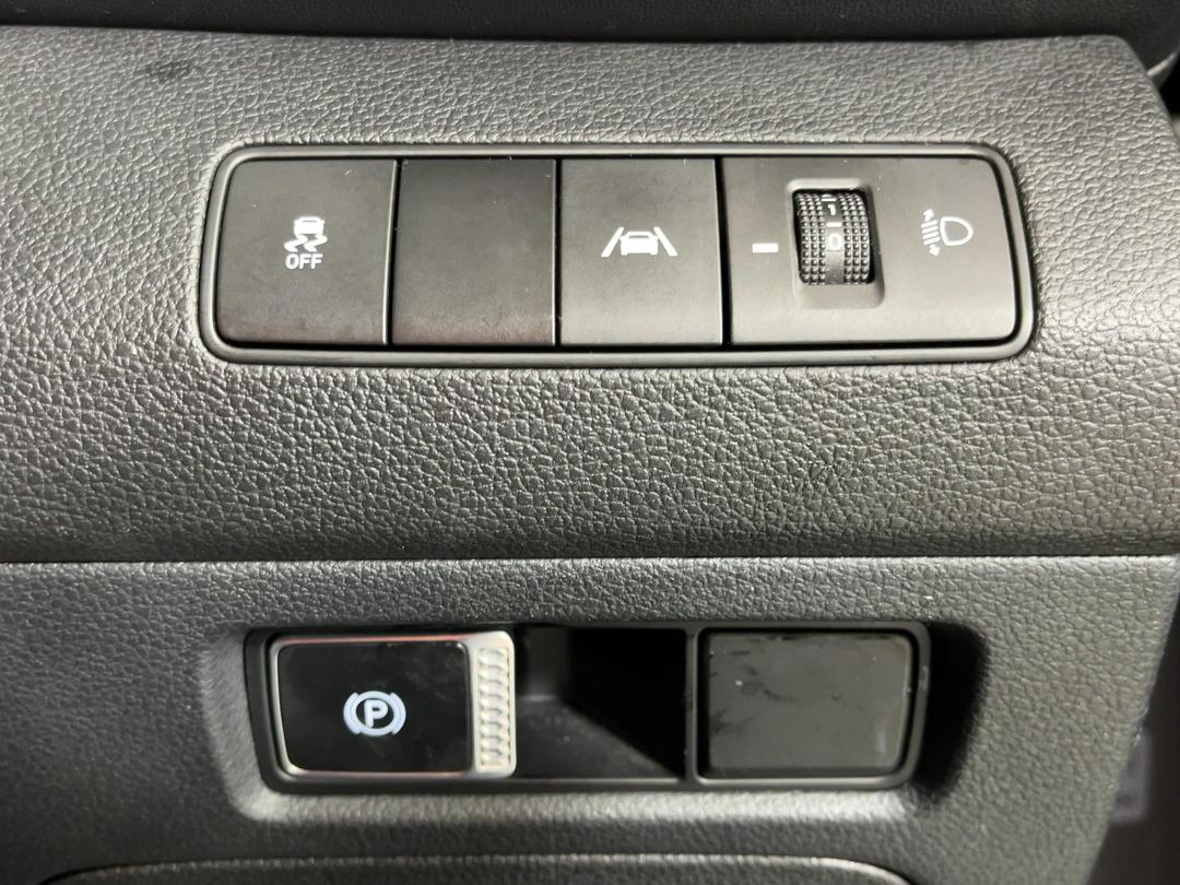 Photo '23' of Hyundai Santa FE