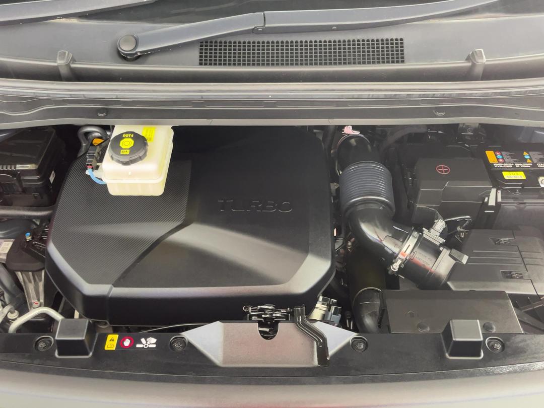 Photo '13' of Hyundai Staria