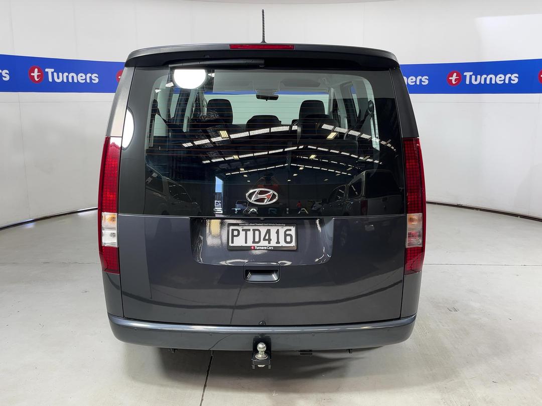 Photo '6' of Hyundai Staria