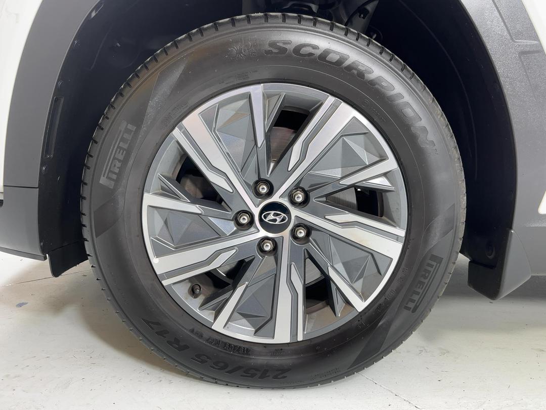 Photo '10' of Hyundai Tucson