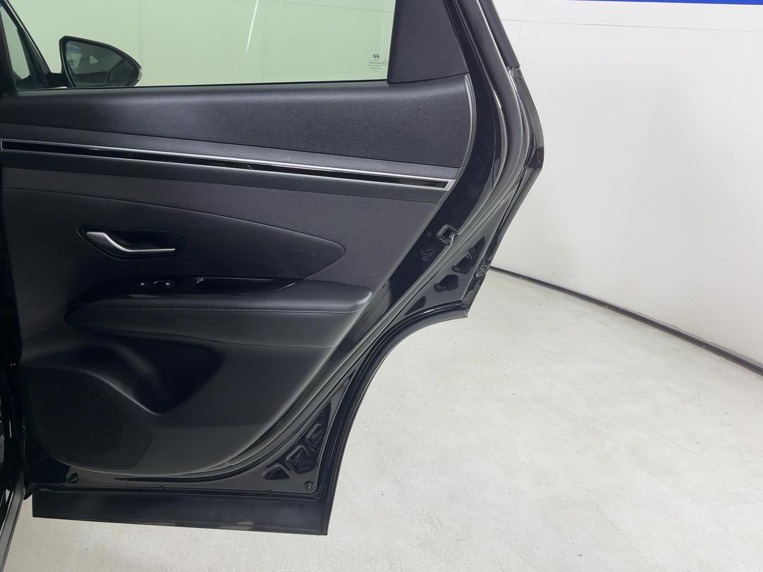 Photo '19' of Hyundai Tucson
