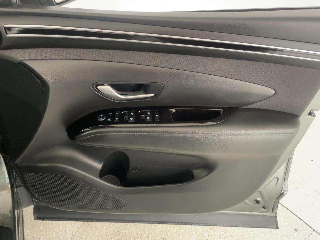 Photo '15' of Hyundai Tucson