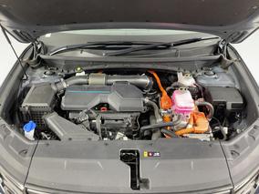 Photo '13' of Hyundai Tucson