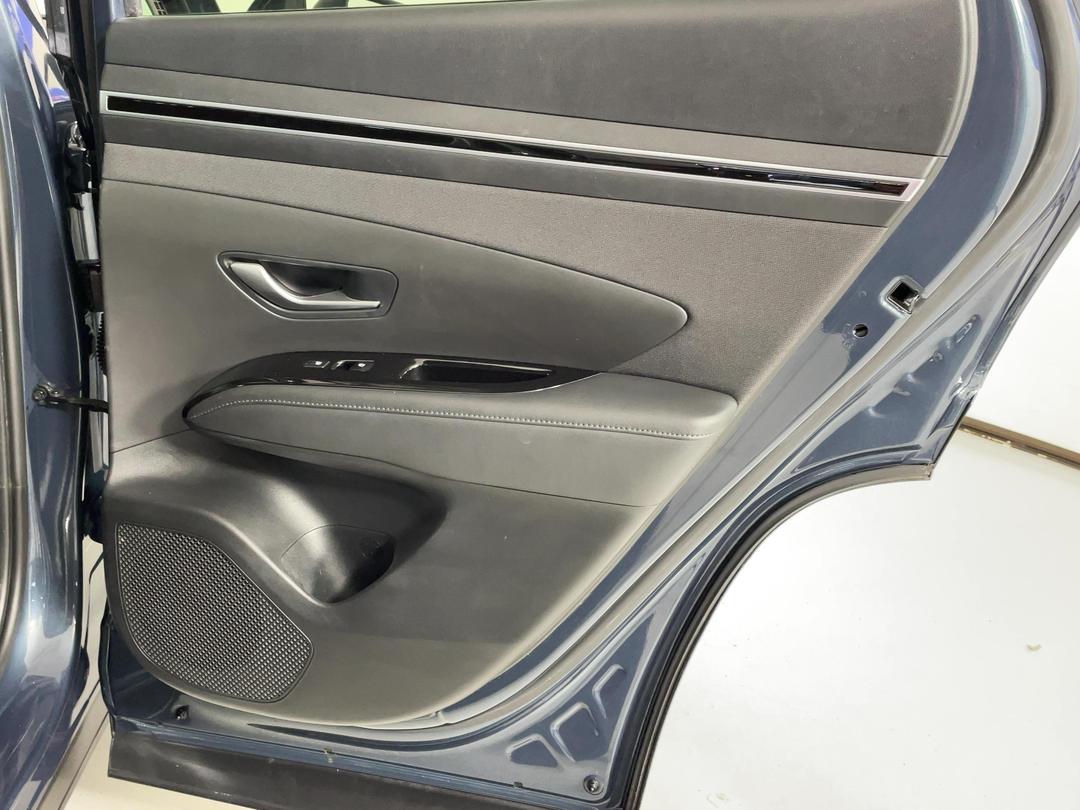 Photo '19' of Hyundai Tucson
