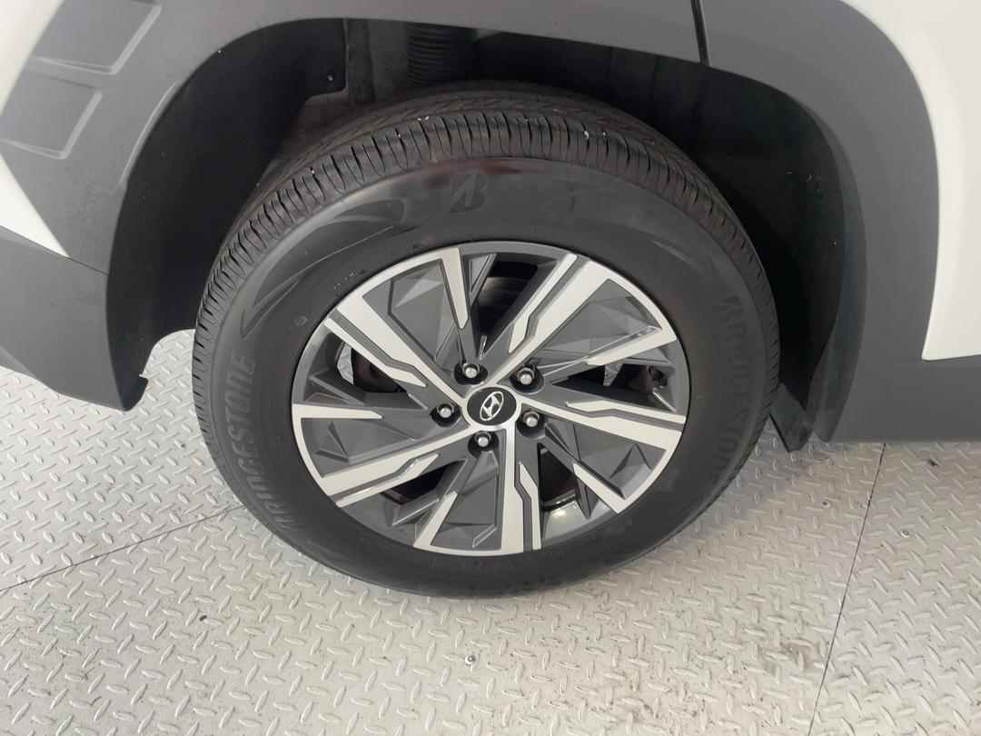 Photo '12' of Hyundai Tucson