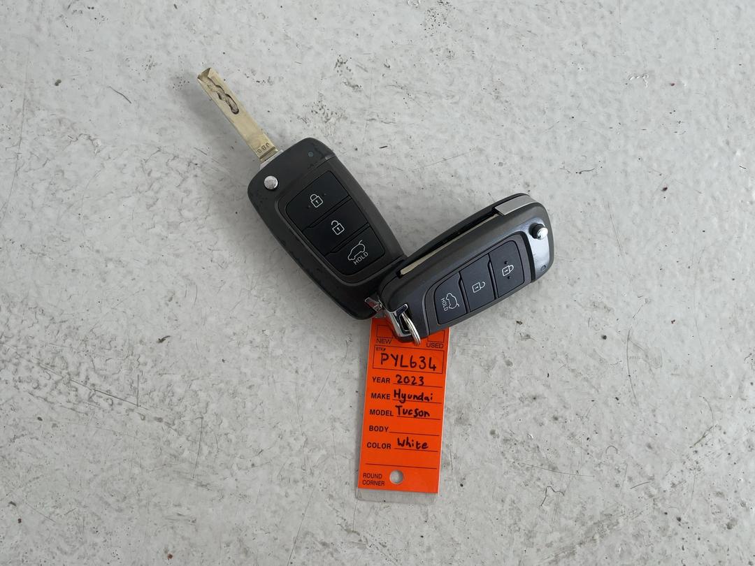 Photo '22' of Hyundai Tucson