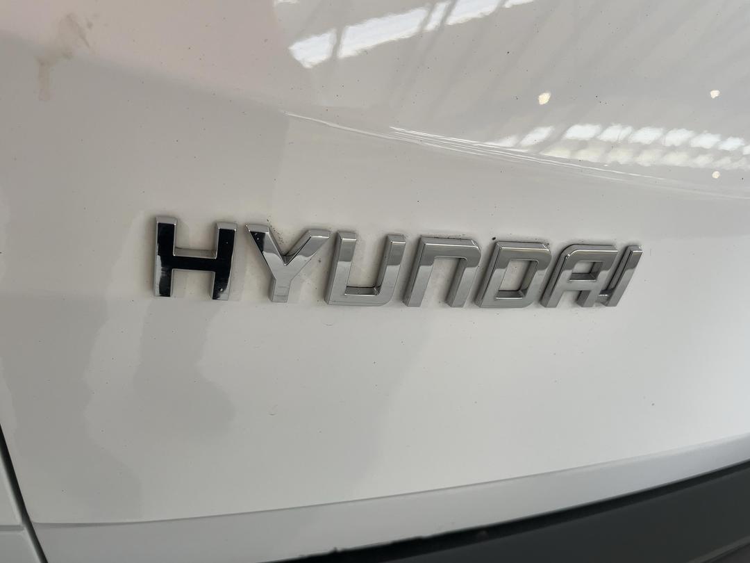 Photo '36' of Hyundai Tucson