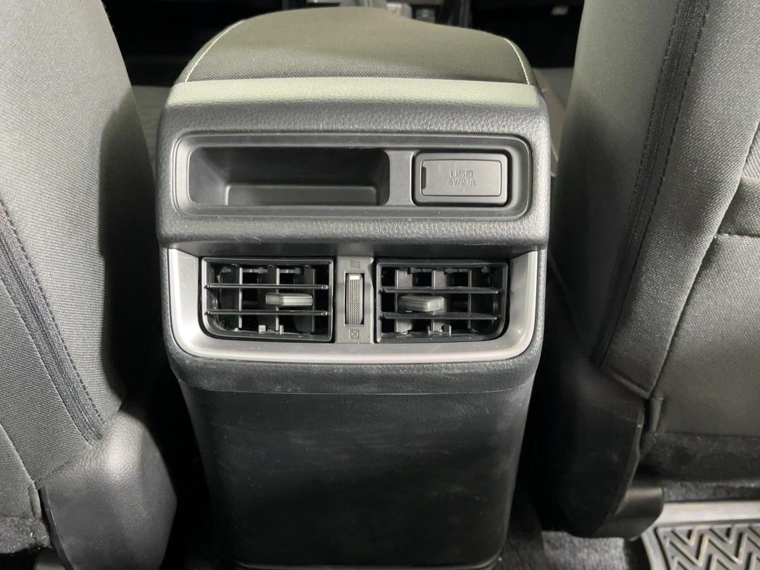 Photo '31' of Isuzu D-MAX