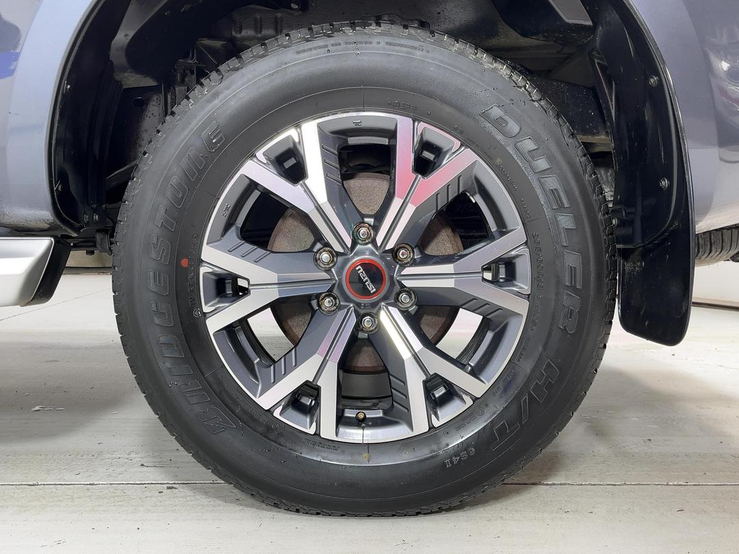 Photo '11' of Isuzu D-MAX