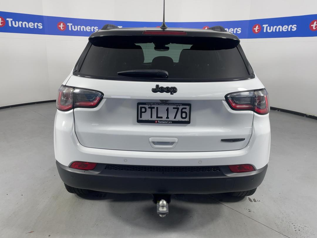 Photo '6' of Jeep Compass