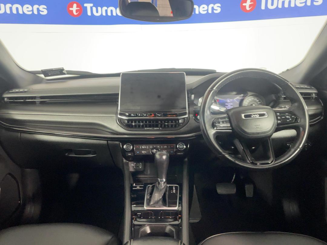 Photo '17' of Jeep Compass