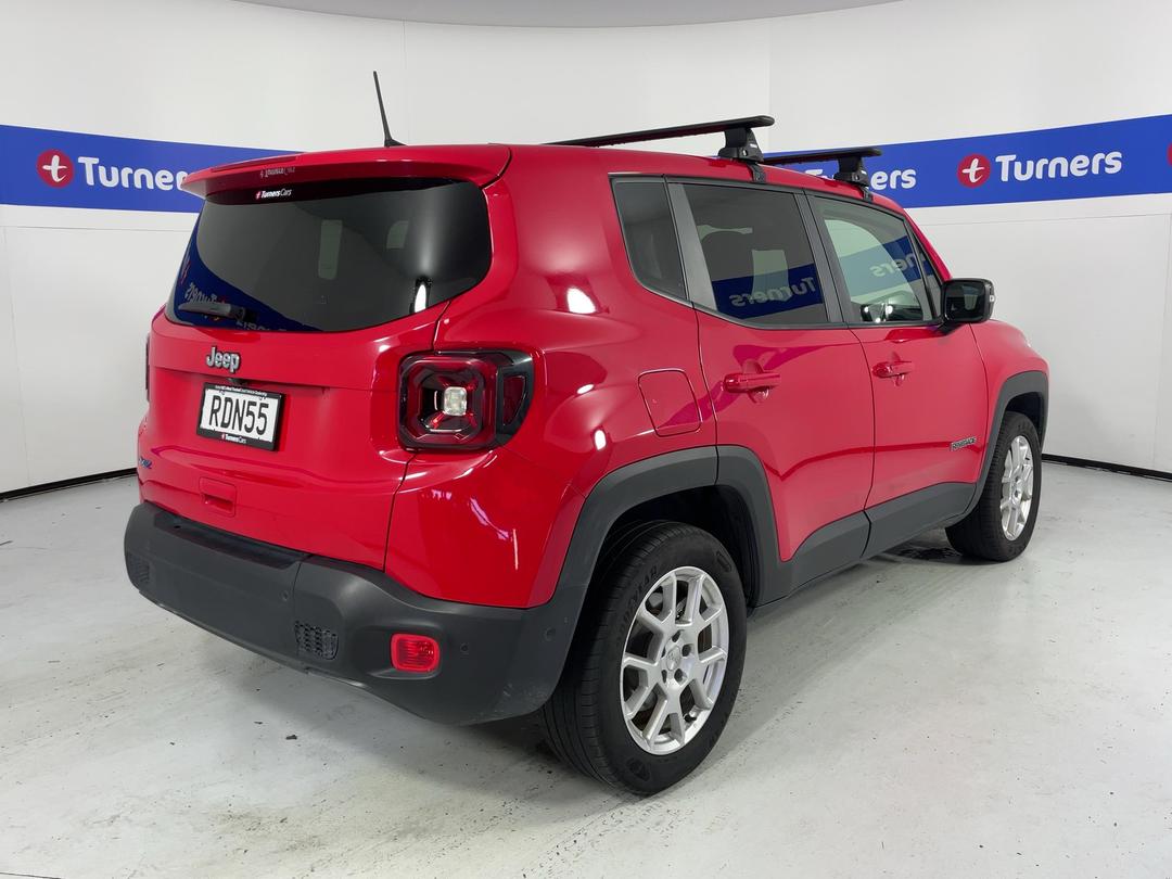 Photo '7' of Jeep Renegade