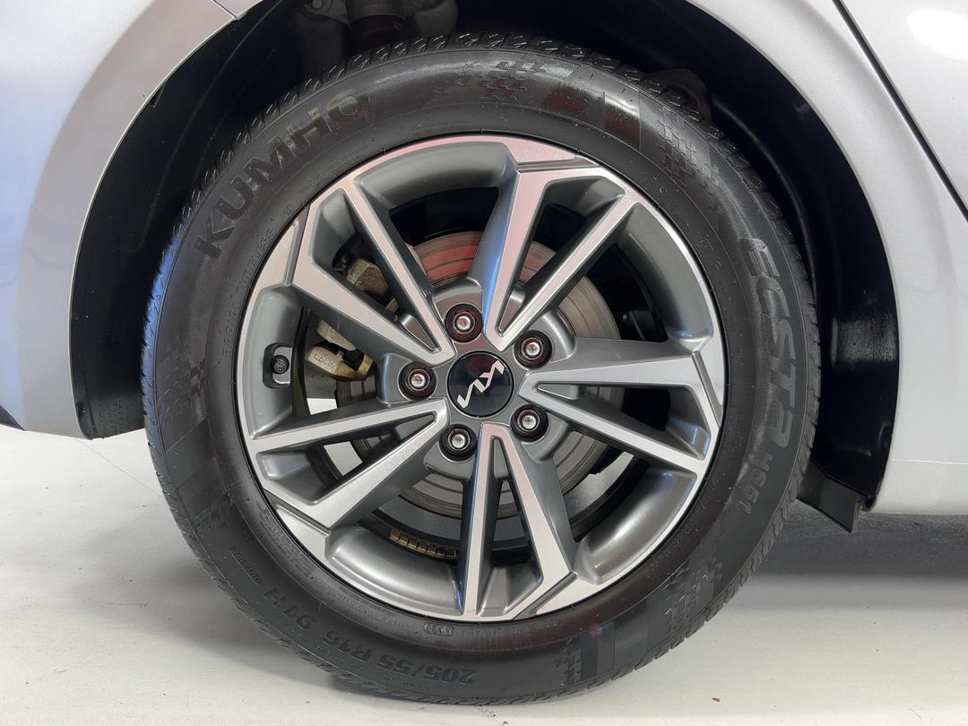 Photo '12' of KIA Cerato