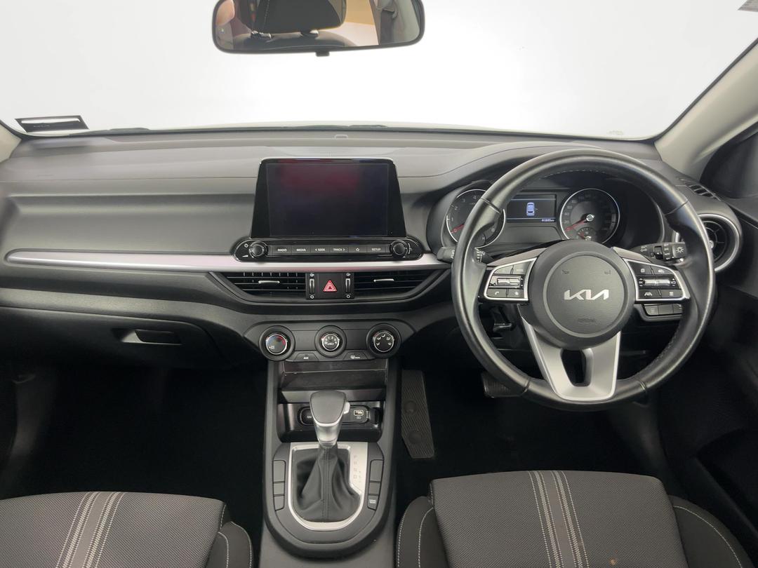 Photo '17' of KIA Cerato