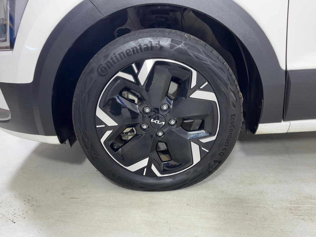 Photo '10' of KIA Niro