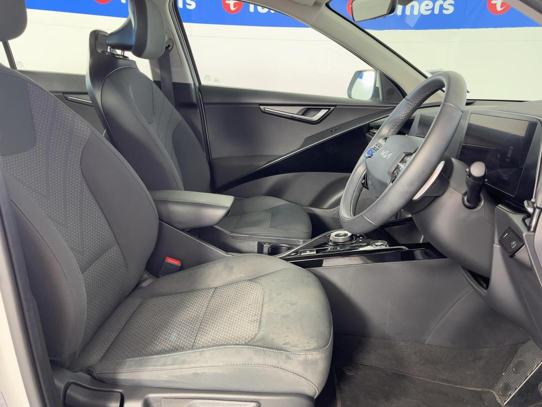 Photo '16' of KIA Niro