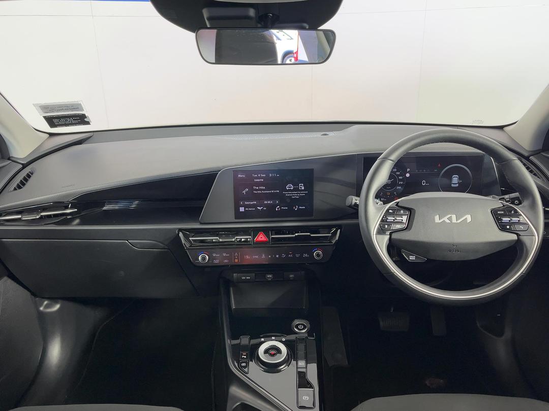 Photo '17' of KIA Niro