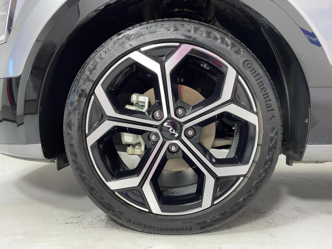 Photo '10' of KIA Niro