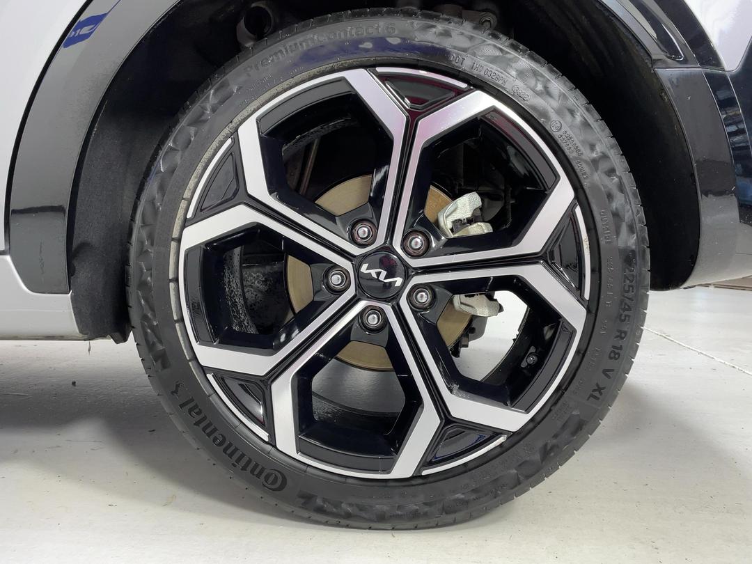 Photo '11' of KIA Niro