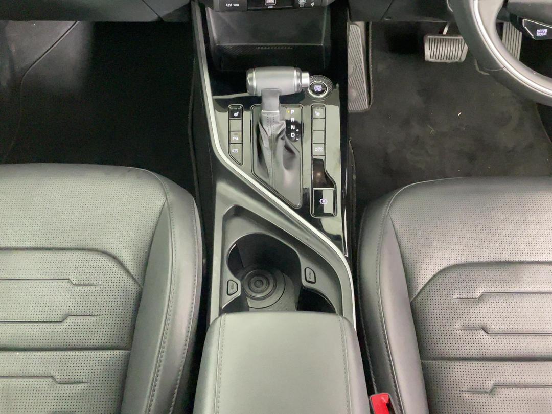Photo '18' of KIA Niro