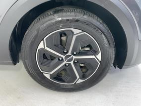 Photo '9' of KIA Niro