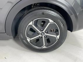 Photo '11' of KIA Niro