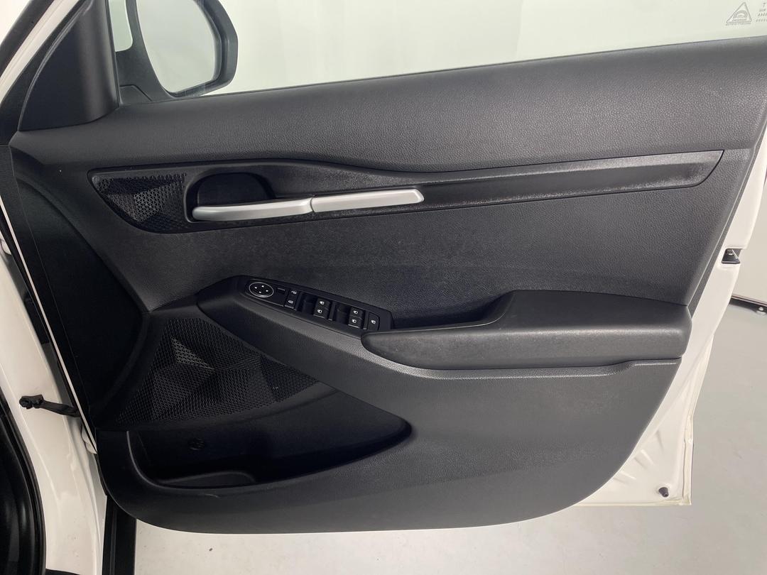 Photo '15' of KIA Seltos